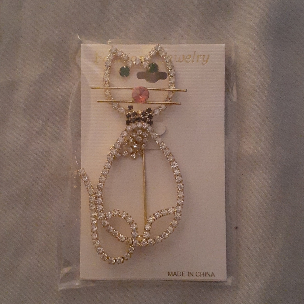 Rhinestone fashion jewelry cat